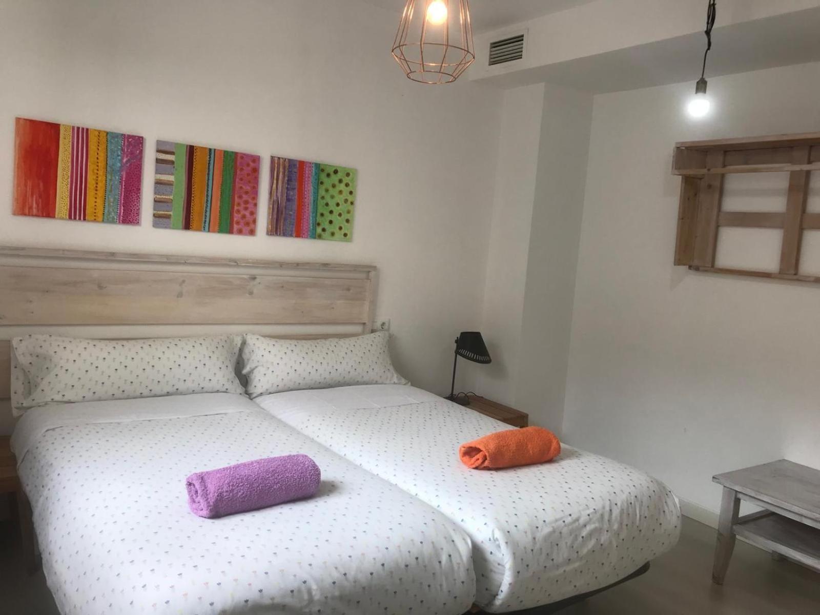Center 2 Bedrooms Apartment *