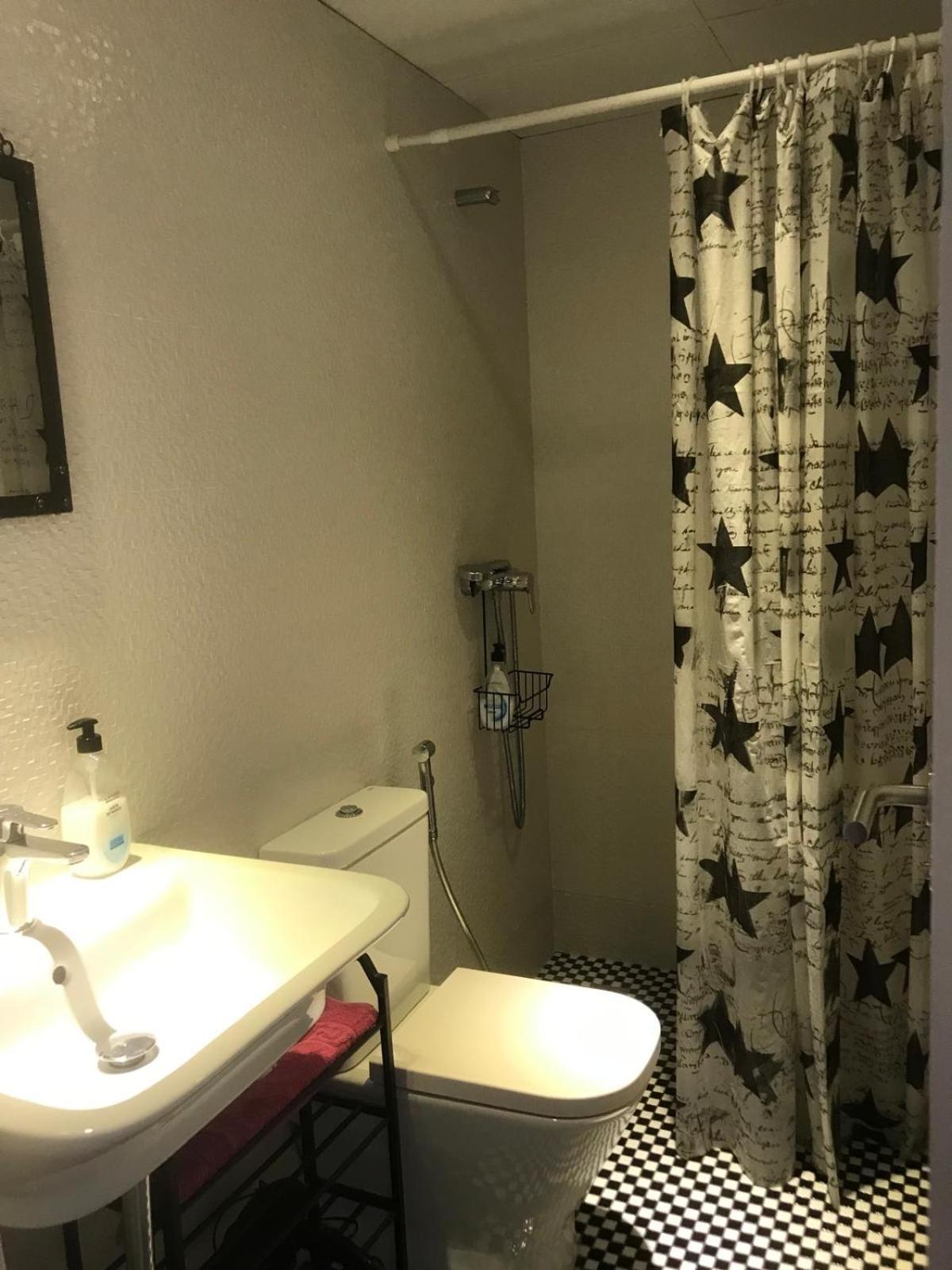 Center 2 Bedrooms Apartment *