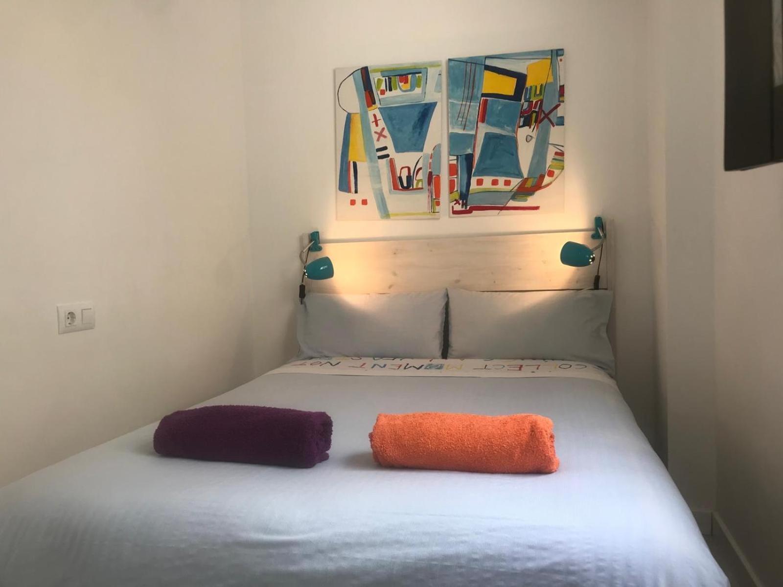 Center 2 Bedrooms *